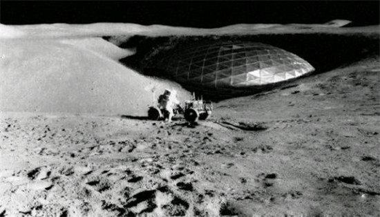 月球惊现外星人遗迹 陨石碰撞留下可疑痕迹