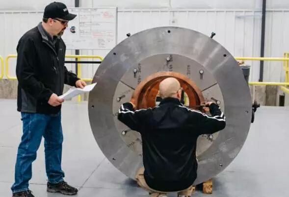 蓝色起源第三次发射并回收火箭，与SpaceX争雄