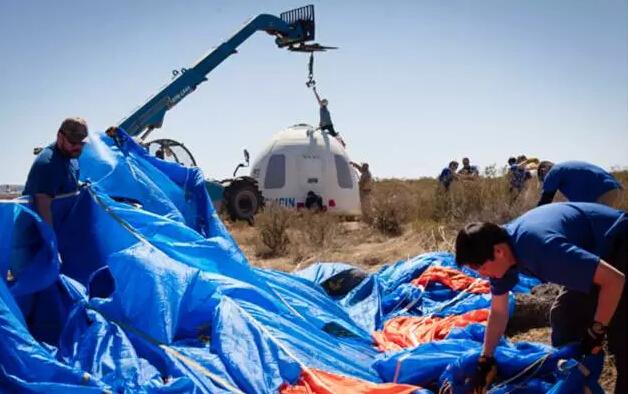 蓝色起源第三次发射并回收火箭，与SpaceX争雄