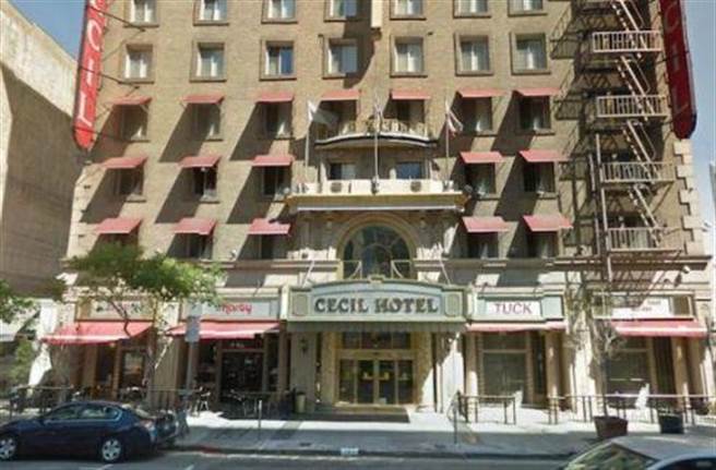 塞西尔酒店（Hotel Cecil）如今更名为Stay on Main，换了招牌继续营业。