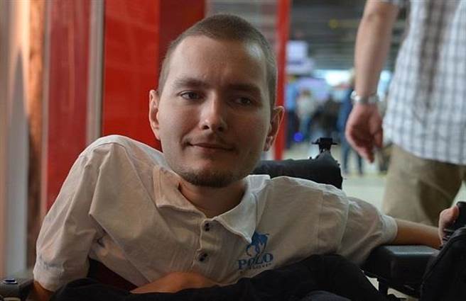 史比利多诺夫自愿成为卡纳瓦罗的实验对象