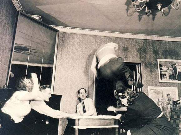 《15张复古通灵诡异照片》没有PS的年代要做假还真辛苦w - 图片2