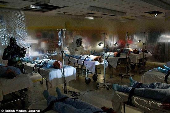 在这项名为“僵尸感染：传染病防治”的研究中，俄亥俄州肯特州立大学的副教授塔拉？史密斯(Tara Smith)研究了Solanum病毒、电影《惊变28天》中的Rage病毒和《杀出狂人镇》中Trixie病毒的传播方式。