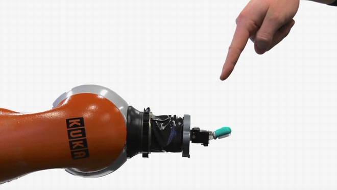 德国科学家开发机器人神经系统 让它也能感受到疼痛