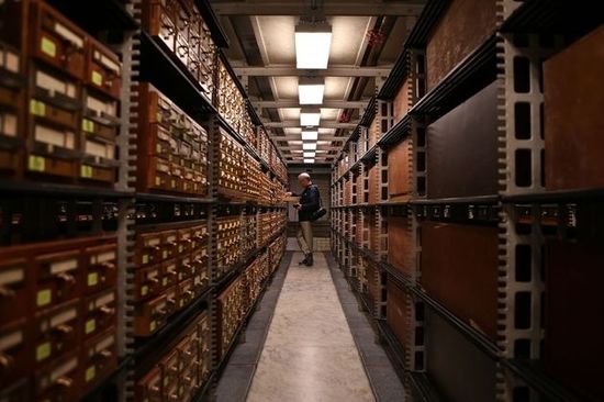 美国国会图书馆档案室一角