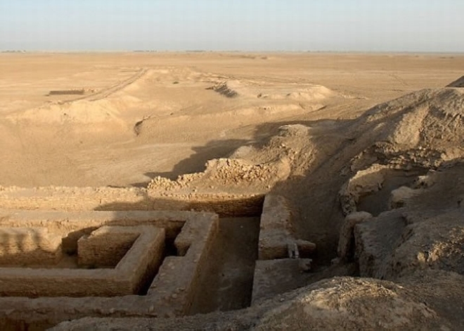 泥匾于伊拉克东南部古城乌鲁克被发现。