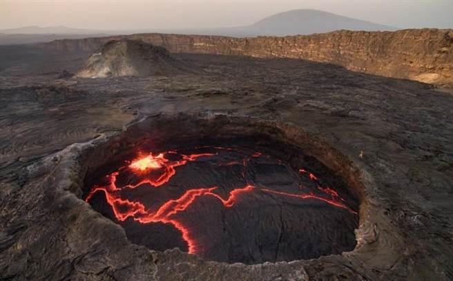 尔塔阿雷火山又被称为地狱之门