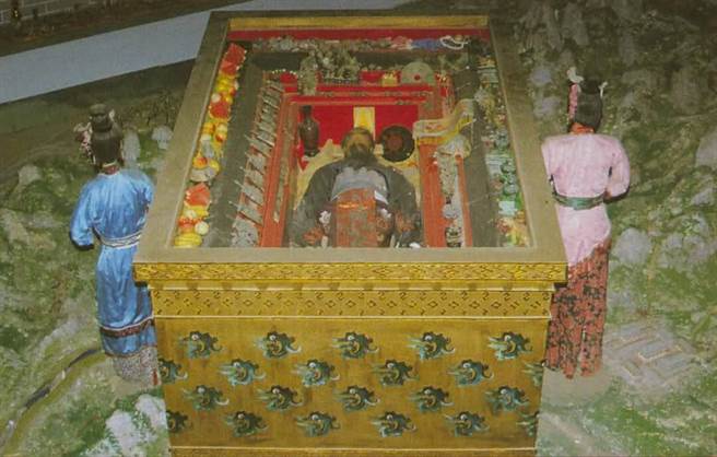 秦始皇陵的最新发现，皇陵中尸体可能不是秦始皇。