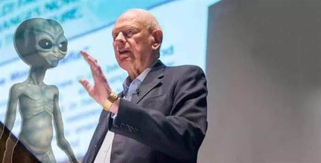 加拿大前任国防部长赫勒热衷外星人的研究，自称曾亲眼目睹外星人到访地球的证据。
