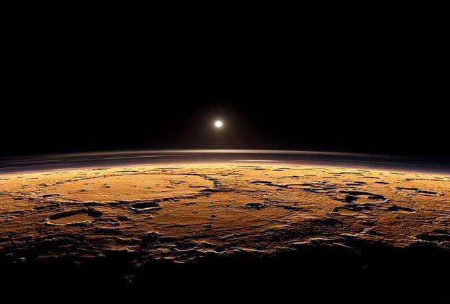 因此，载人探测一直是个遥远的梦想。