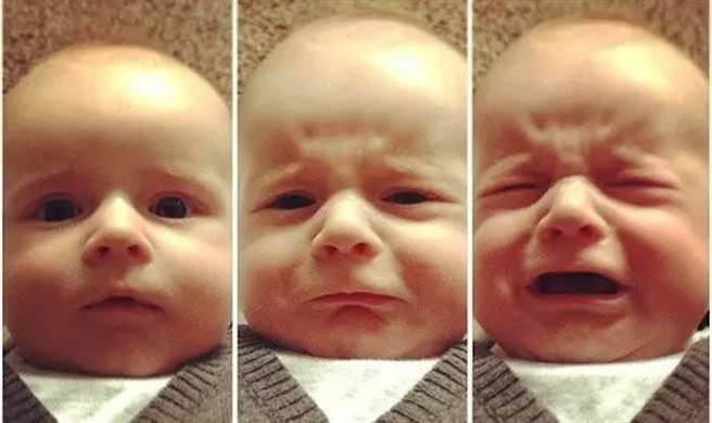 网上流传了一则新闻说，因为悲伤而产生的眼泪中含有对身体有毒的化学物质，所以如果强行忍住眼泪对身体不利。