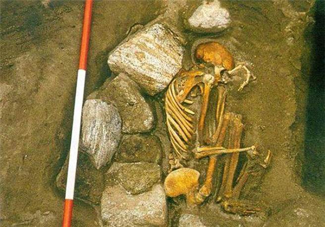 这两具木乃伊的身份，至今却仍是个未解之谜。