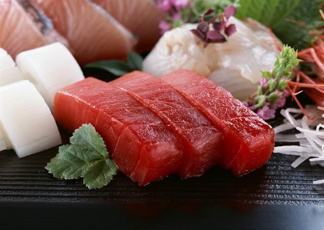 通常会伴随着现恶心、呕吐、抽筋及剧烈腹痛等情形,严重可引致过敏性休克 通常会伴随着现恶心、呕吐、抽筋及剧烈腹痛等情形,严重可引致过敏性休克