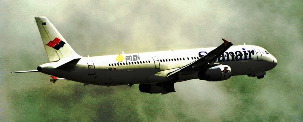 坐飞机遭遇湍流,其实根本不吓人