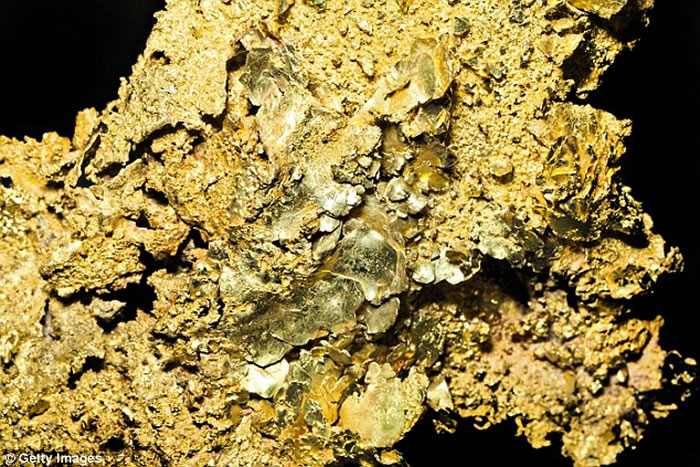 44.5亿年前与另一颗星球的大型碰撞形成地球贵重金属