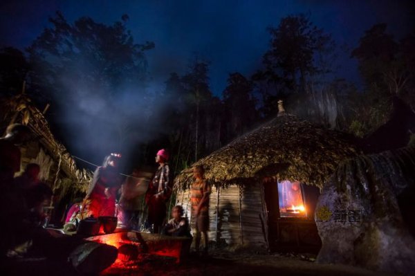 当代木乃伊：巴布亚新几内亚的熏尸仪式