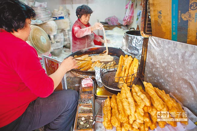 伤脑油条、腌菜要限铝含量 伤脑油条、腌菜要限铝含量