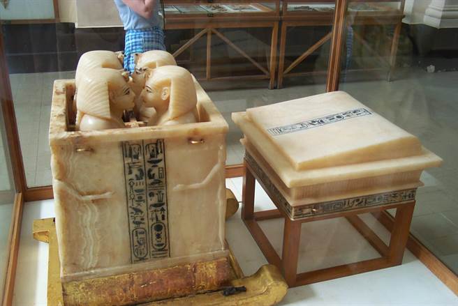 揭秘：图坦卡门变成木乃伊后 其内脏去哪了？