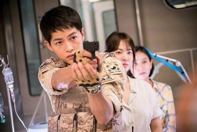 为何防弹衣能救命？切开后发现了其中奥秘...