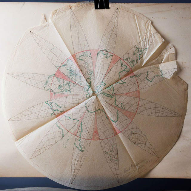 《垃圾桶捡到神秘木箱》大扫除时家里的垃圾或许是...宝藏？ - 图片11