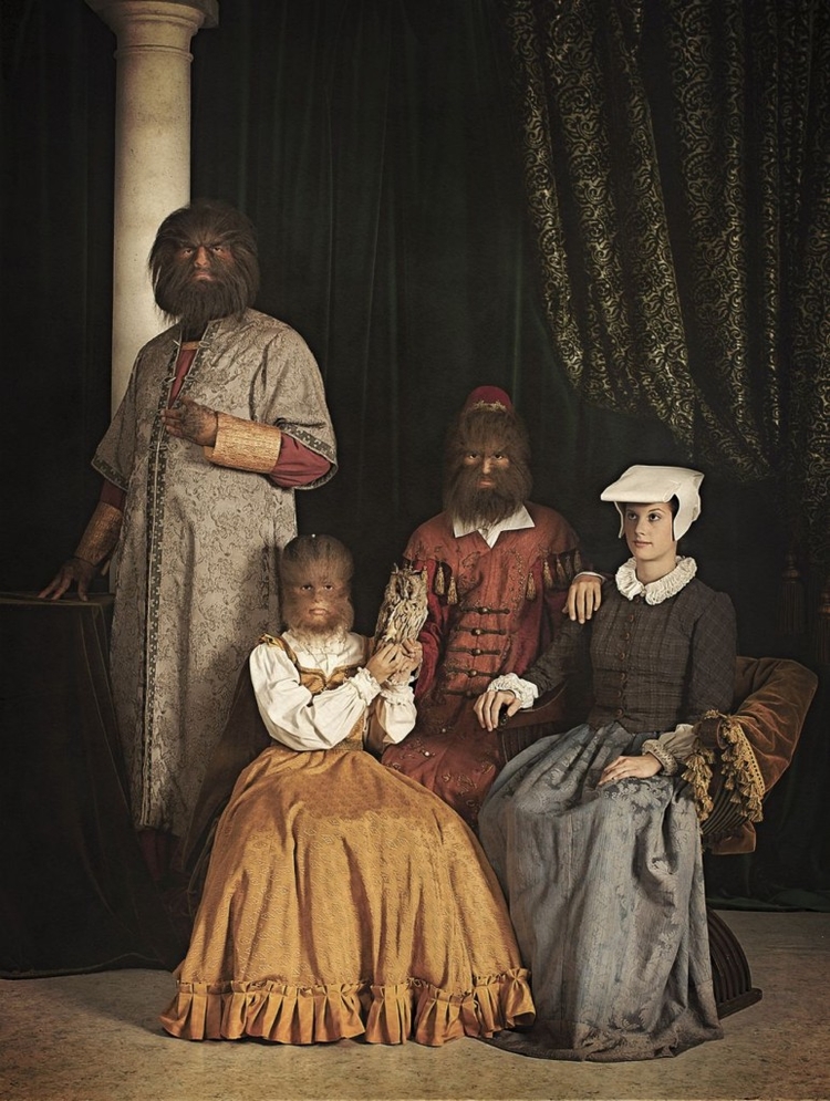 《美女與野獸》不是虛構的！野獸被困在籠里當玩具，與美女生下的小孩結局超悲劇...