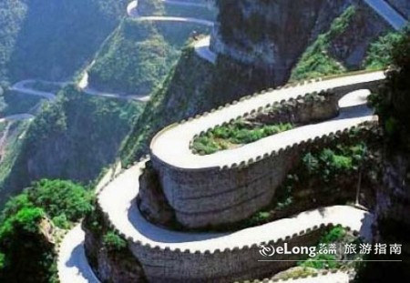 太克公路。(图/翻摄自elong旅游网)